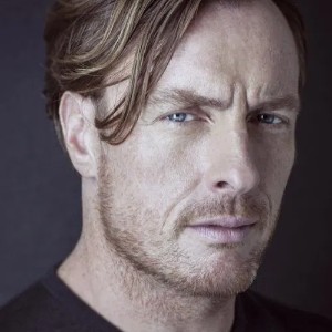 Toby Stephens