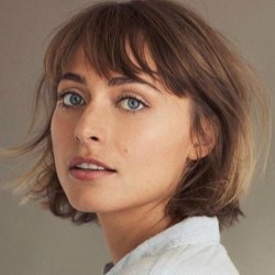 chelsie preston crayford