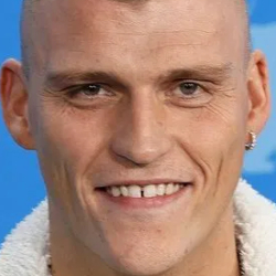 SEBASTIAN BULL SARNING