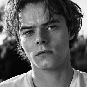 Charlie Heaton