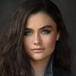 LOLA FLANERY