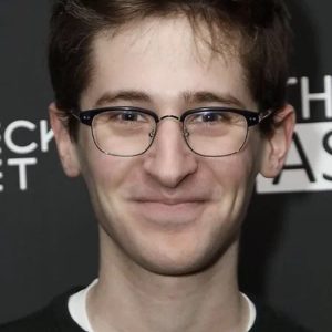 Noah Robbins