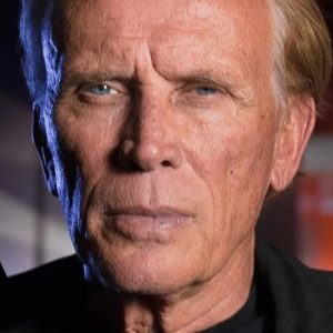 Peter Weller