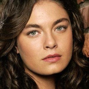Alexa Davalos