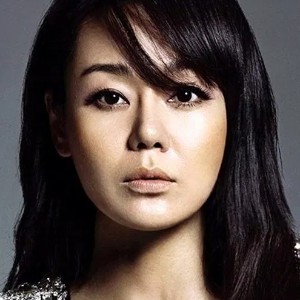 YUNJIN KIM
