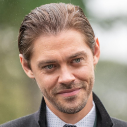 TOM PAYNE