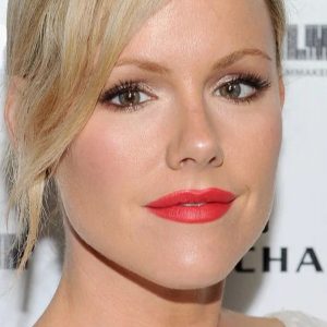 Kathleen Robertson
