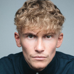 Lewis Santer