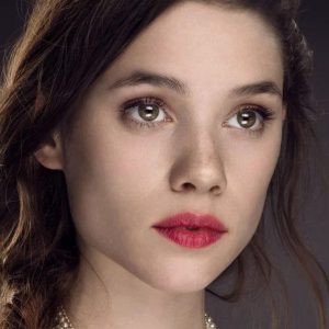 Astrid Berges Frisbey