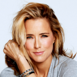 tea leoni