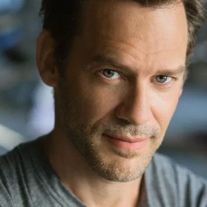 CHRIS GARTIN
