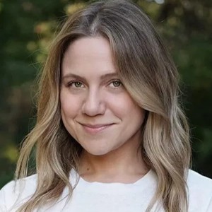 LAUREN COLLINS